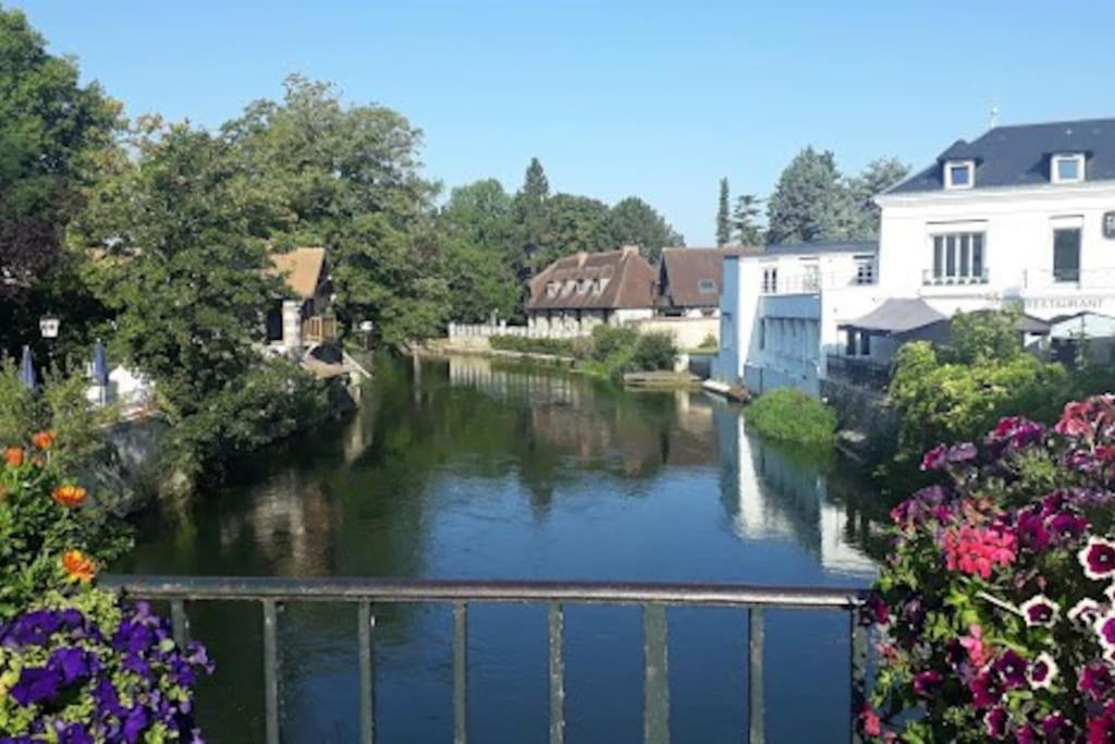 Insolite Escapade Avec Spa Privatif Villa Pacy-sur-Eure Exterior photo